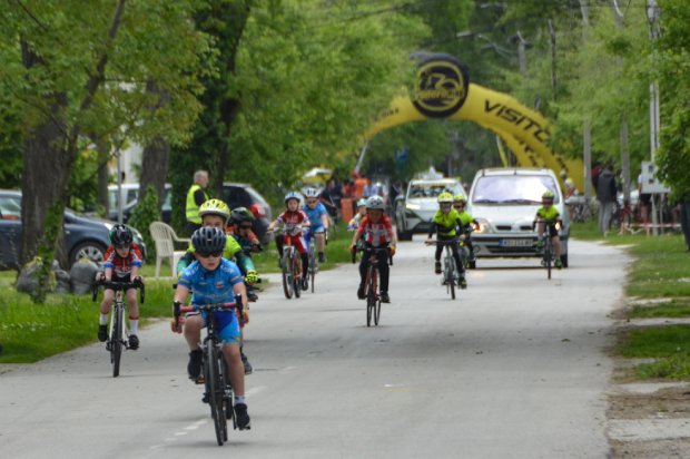 Najmlađi učesnici uveličali Međunarodnu biciklističku trku u Somboru